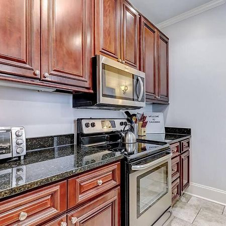 Historic Savannah Gold Private Condo With Pool - 2Bed, 1&Half Bath, Sleeps 6, 1St Floor, 15 Min Walk To Historic Savannah Center And All Attractions Luaran gambar