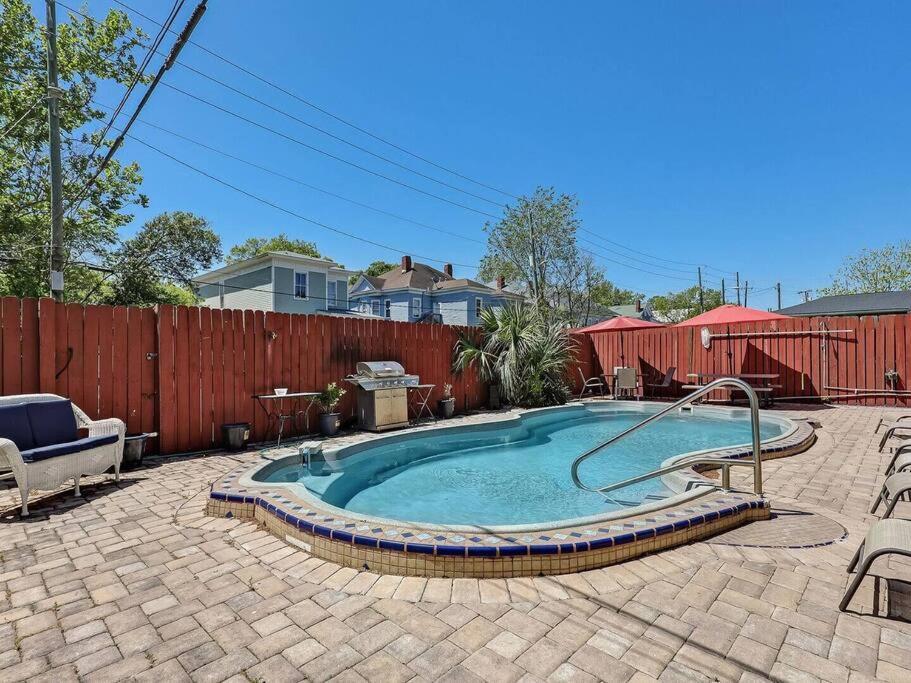 Historic Savannah Gold Private Condo With Pool - 2Bed, 1&Half Bath, Sleeps 6, 1St Floor, 15 Min Walk To Historic Savannah Center And All Attractions Luaran gambar